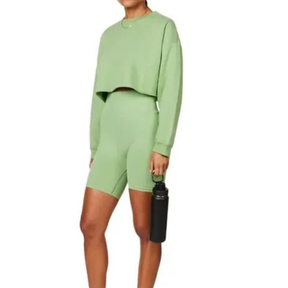 WeWoreWhat Cropped Hoodie Size Medium - Picture 1 of 13